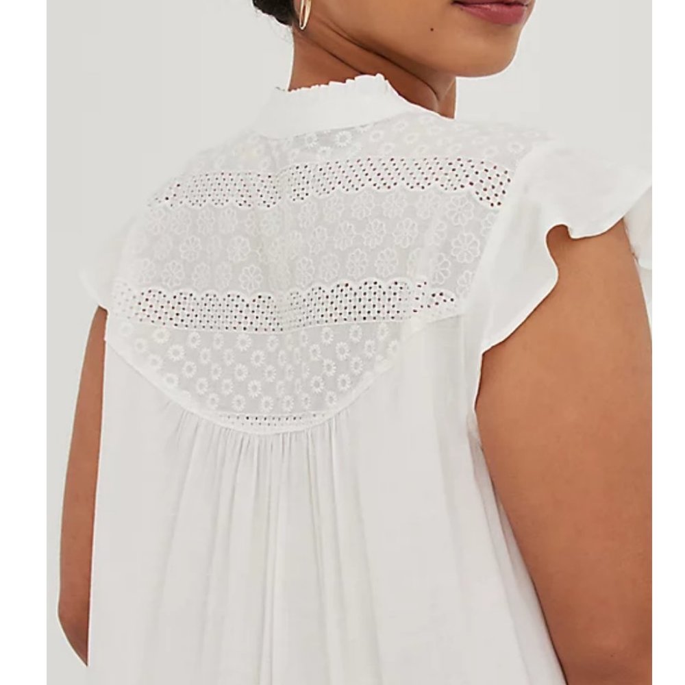 Torrid 3 Flutter Sleeve Peasant Blouse - White 3X 22 24 - Picture 6 of 9